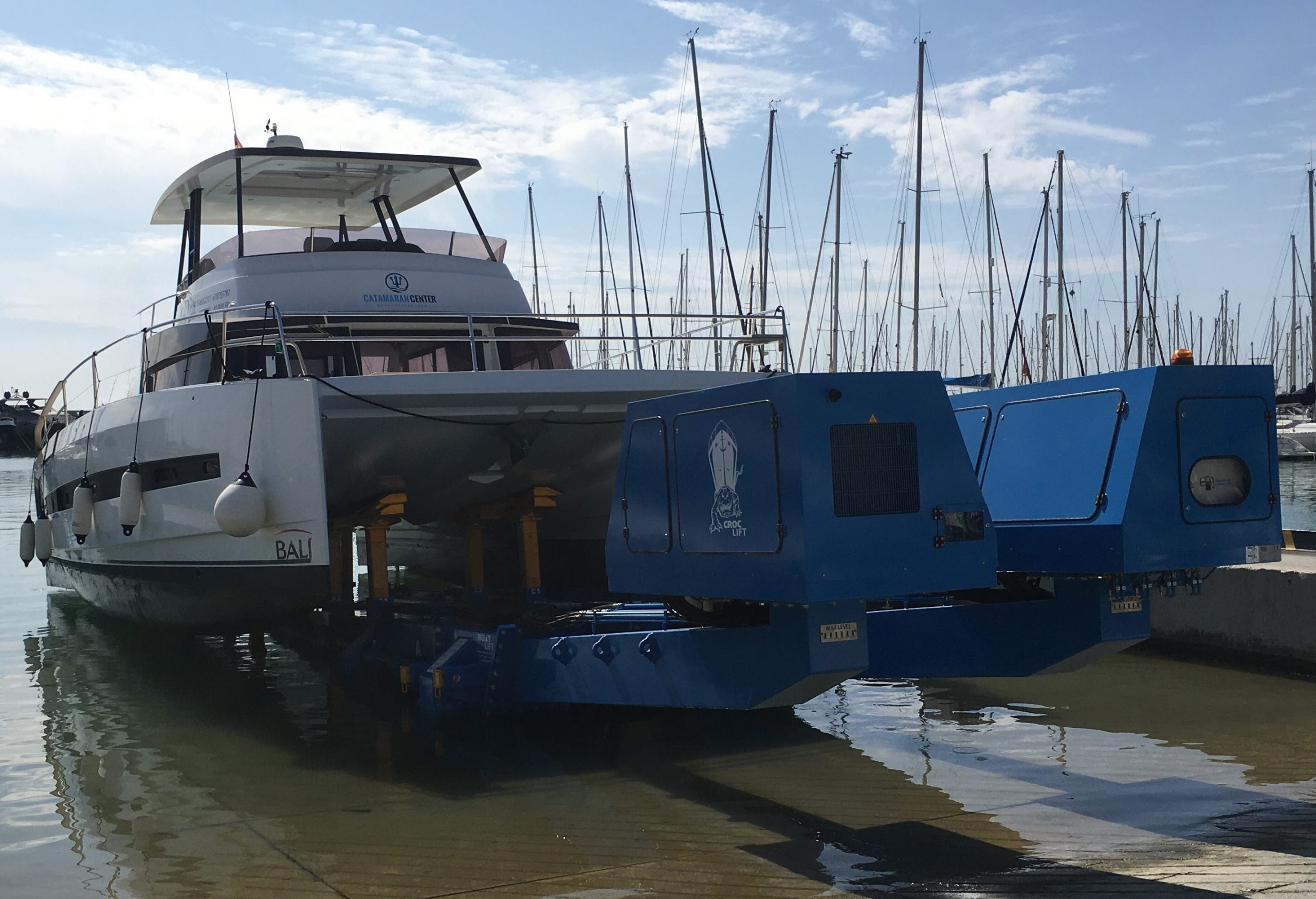 BOAT LIFT Croc Lift amfibi makine